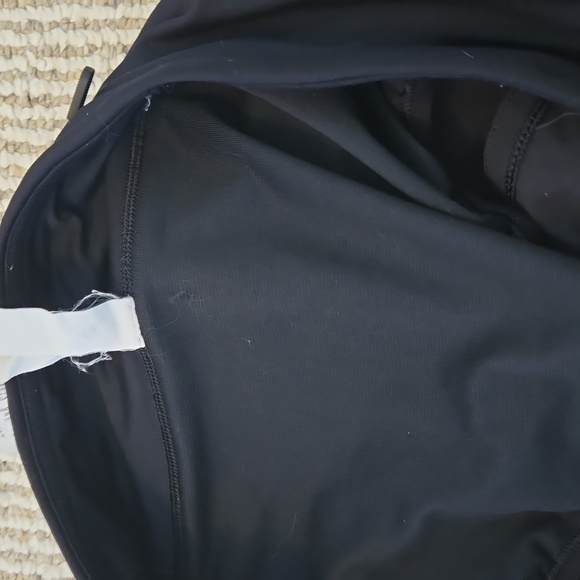 Lululemon Speed Up Shorts - Picture 7 of 7